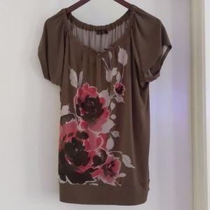 ♻️DONATED♻️ Flowered Shirt